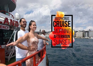 Istanbul: Bosphorus Sightseeing Cruise Tour with Audio Guide