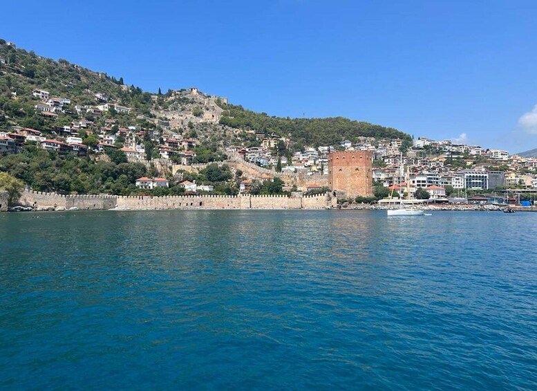 Picture 1 for Activity From Alanya: Boat Tour with Unlimited Soft Drinks and Lunch