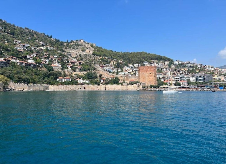 Picture 1 for Activity From Alanya: Boat Tour with Unlimited Soft Drinks and Lunch