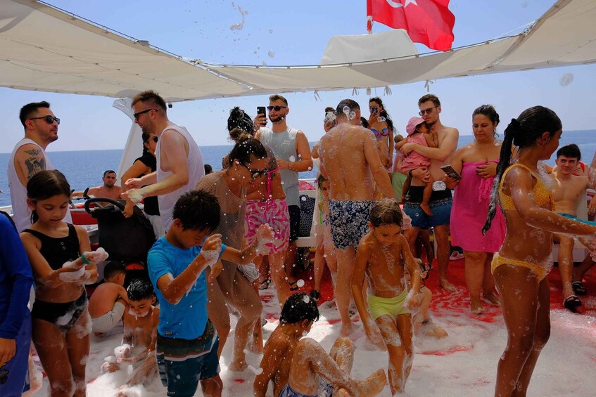 Picture 13 for Activity From Alanya: Boat Tour with Unlimited Soft Drinks and Lunch