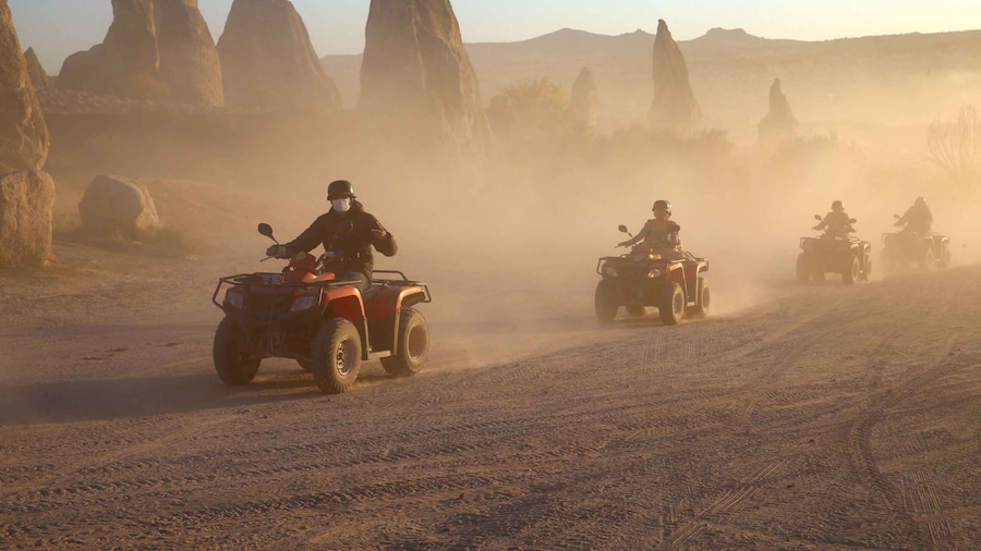 From Ürgüp/Göreme: Cappadocia Sunrise or Sunset Quad Tour