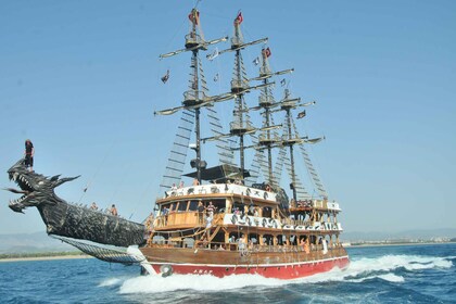 Ville de Side : Journée en bateau excursion avec déjeuner et soirée mousse