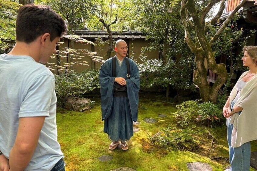 Meditation in private house with Monk