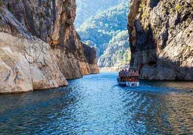 Green Canyon: Tour dello stivale con pranzo, bevande analcoliche e trasferi...