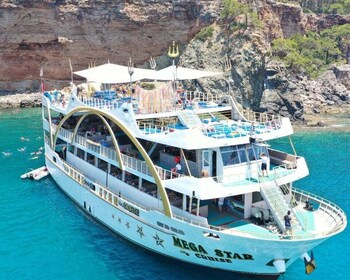 Antalya & Kemer: Megastar Catamaran Cruise With Foam Party