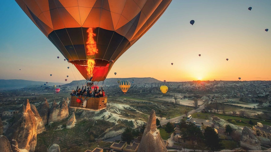 From Antalya: 2-Day Cappadocia, Cave Hotel, & Balloon Tour