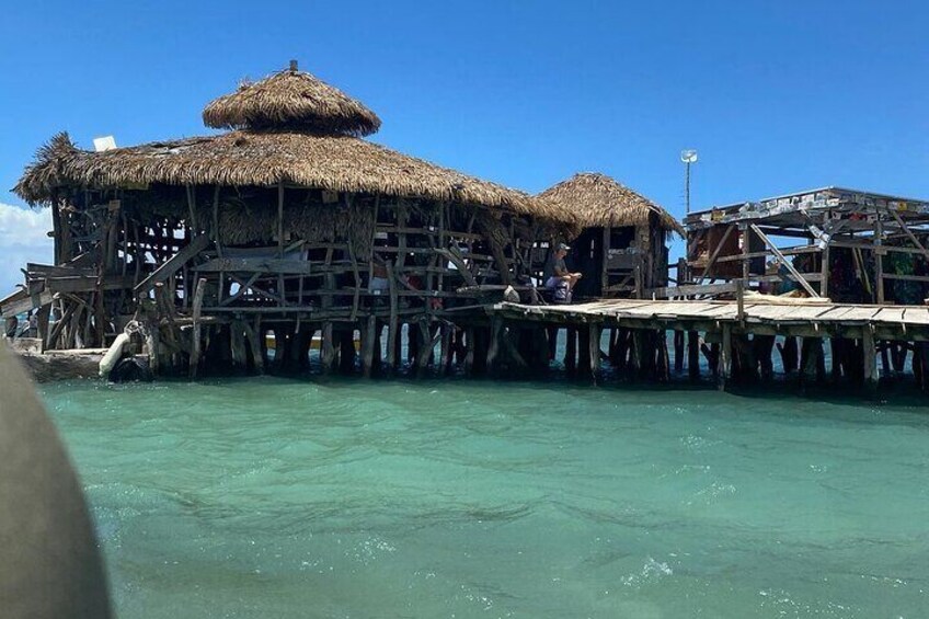 Private transport Combo to Pelican Bar and Appleton Rum factory