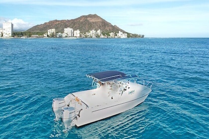 Private Boat Cruise of Waikiki! Snorkel, Sunsets, Fireworks!