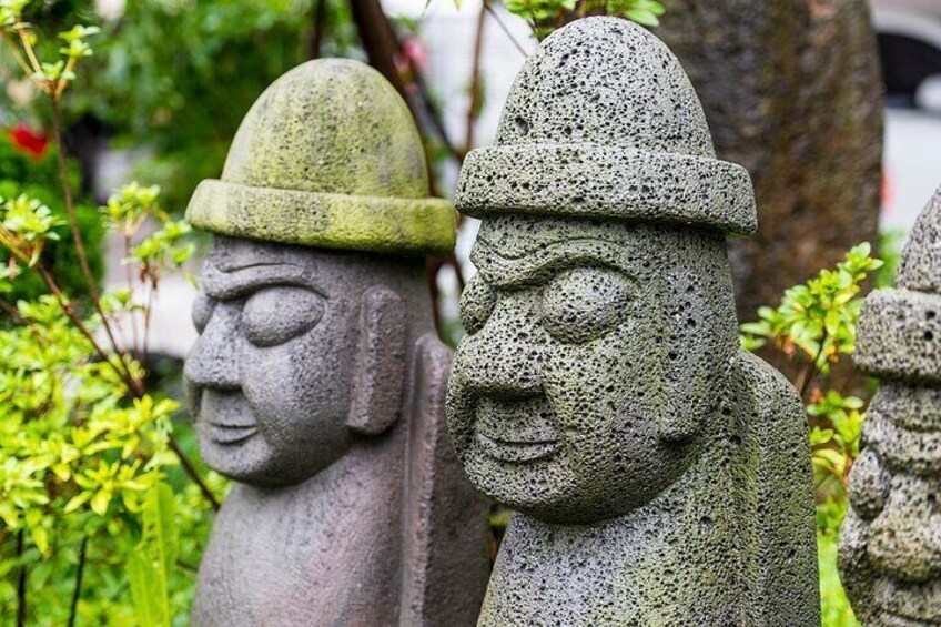 Jeju Essence Tour: Culture, Peaks & Caves