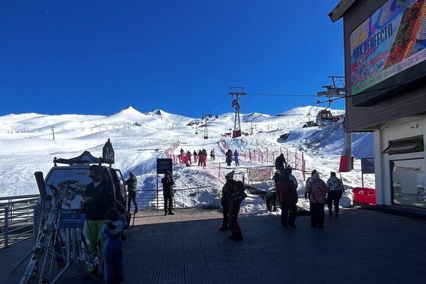 Unmissable trip to Valle Nevado and Farellones!