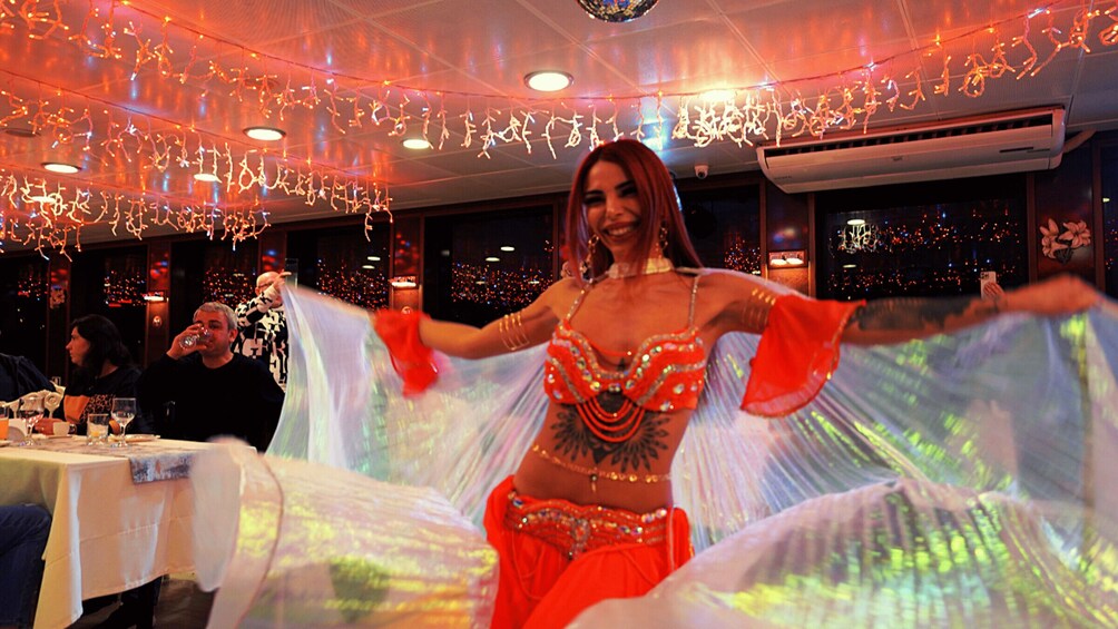 Picture 15 for Activity Istanbul: Bosphorus Dinner Cruise with Drinks & Turkish Show