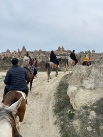 Capadocia: recorrido a caballo con opciones de amanecer o atardecer