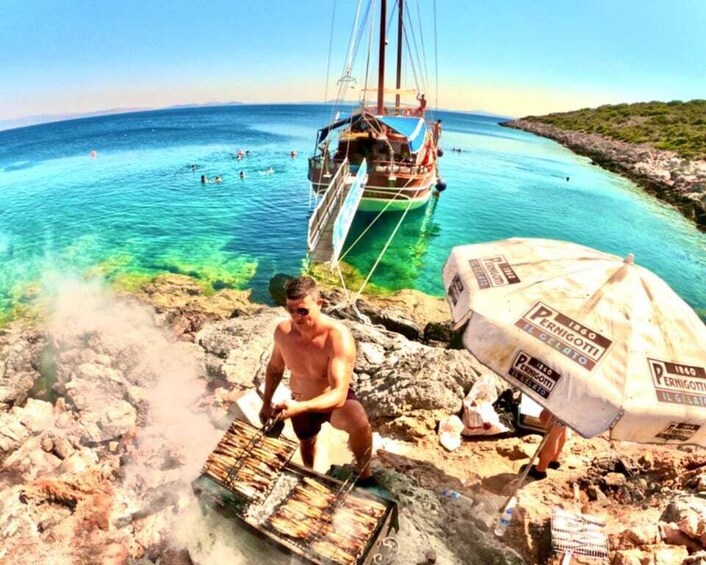 Picture 4 for Activity Cesme: Small Group Boat Tour with Open Buffet Lunch