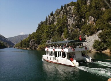 From Belek: Green Canyon Boat Trip with Lunch and Drinks