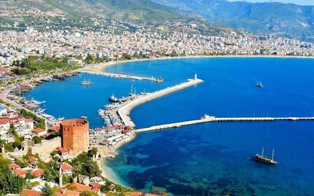 City of Side: Alanya-tur med båt, taubane og lunsj i Dim River