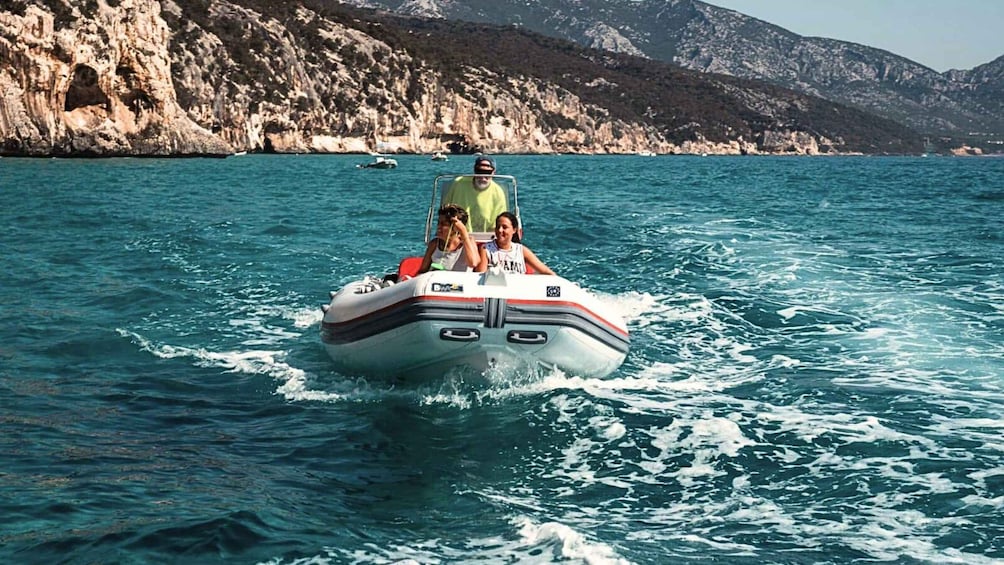 From Orosei: dinghy tour to Cala Ginepro - Cala Goloritzè