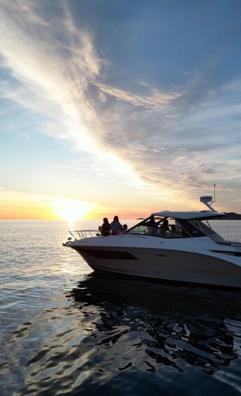 Picture 6 for Activity Ibiza Es Vedra: Private boat trip - Sunset and drinks.