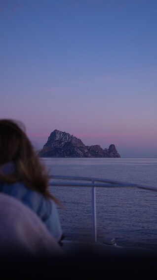 Picture 5 for Activity Ibiza Es Vedra: Private boat trip - Sunset and drinks.