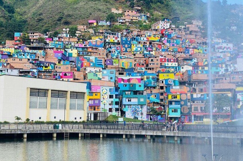 UVA (articulated living unit) with behind the two districts of “San José de la Cima” and “Brisas de Jardin” 