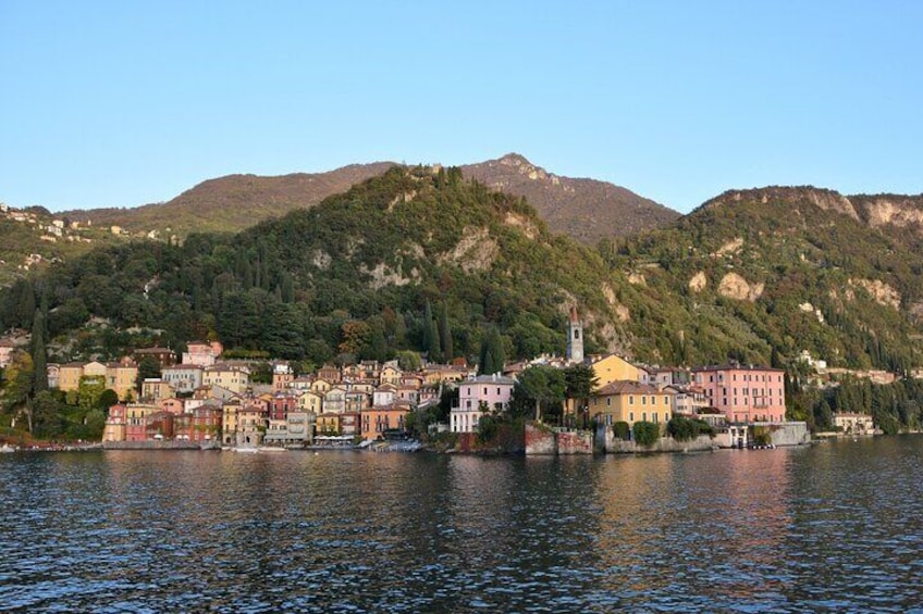 Shared boat tour of Lake Como in Varenna