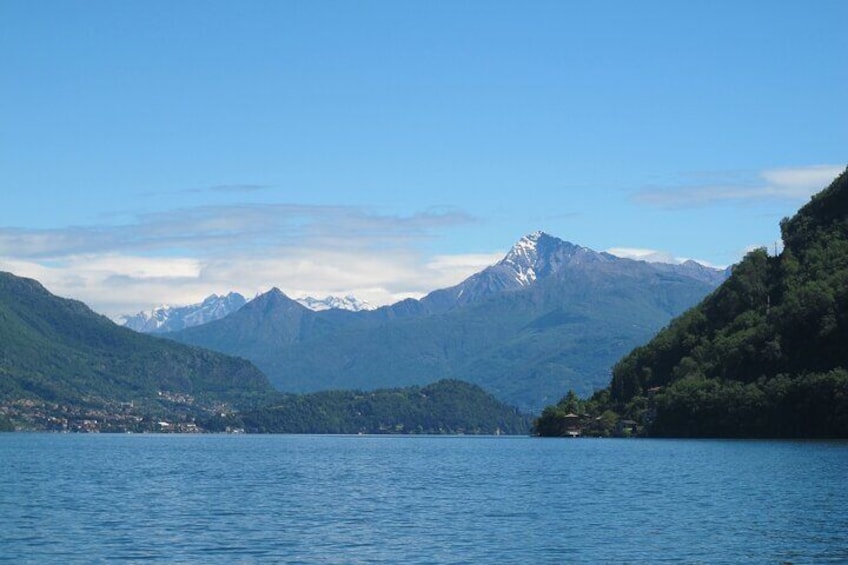 Shared boat tour of Lake Como in Varenna 