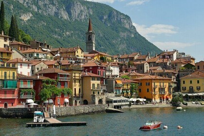 Shared boat tour of Lake Como in Varenna