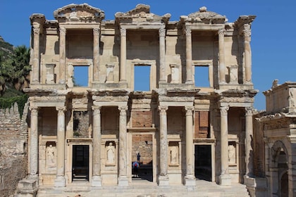 De Kusadasi : Le soldat Éphèse et la maison de la Vierge Marie Tour