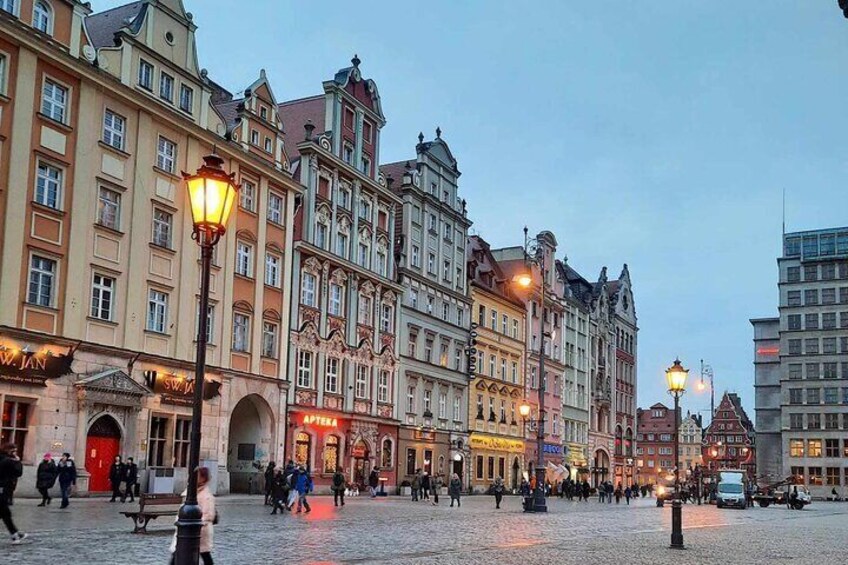 Private Quick Wrocław Walking Tour of Old Town