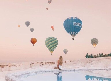 Desde Antalya Excursión de un día a Pamukkale con vuelo en globo opcional