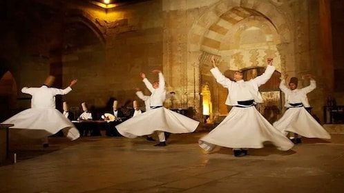 Wervelende derwisjen in Cappadocië