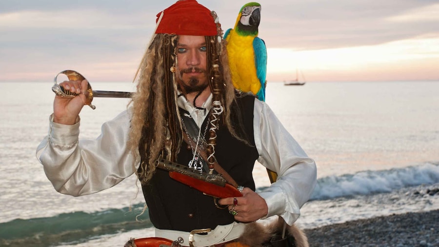 Marmaris: Pirate Boat Trip with Meal and Drinks