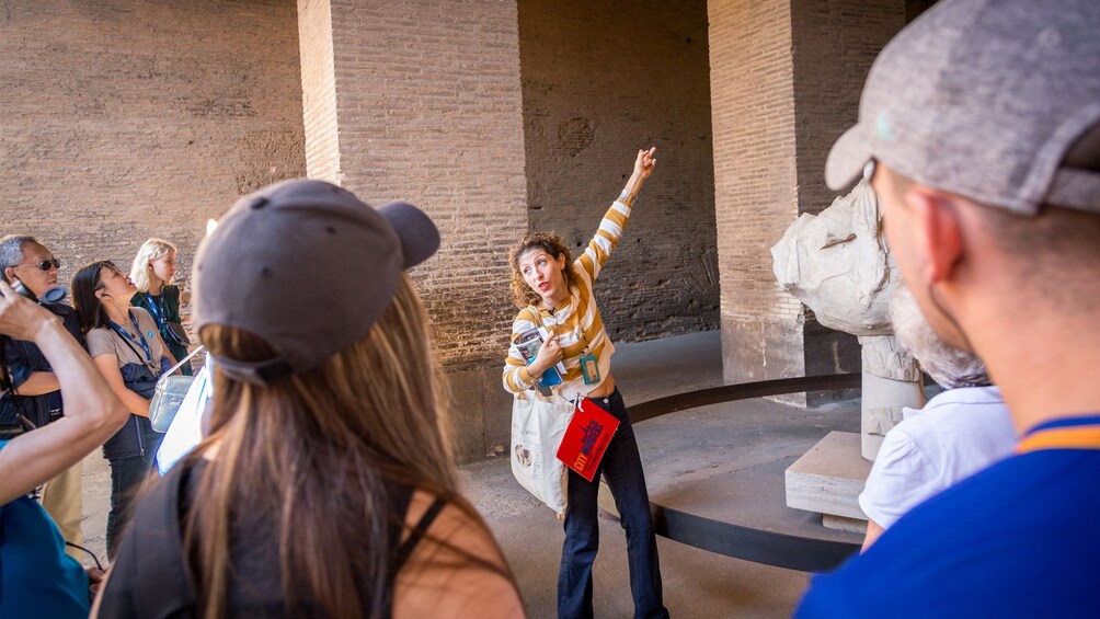 Skip-the-Line Tickets: Colosseum with VIP Arena Floor Access