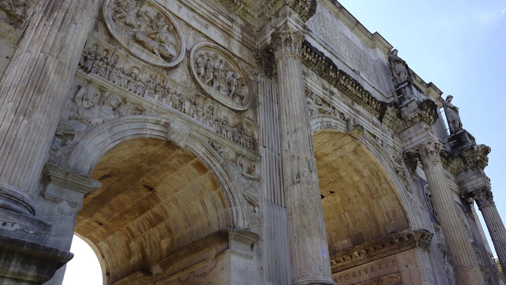 Colosseum, Roman Forum & Palatine Hill Escorted Entrance with Audio Guide