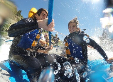 Jackson Hole: 4-tunnin Snake River Whitewater Rafting -valkoveden koskenlas...