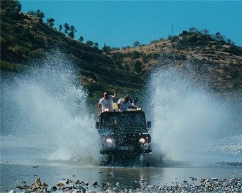 Kusadasi: Nationaal Park Jeepsafari met Lunch en Vervoer