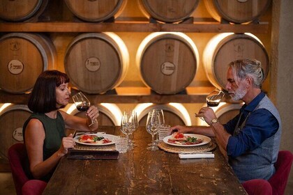 Chianti: Almuerzo con cata de vinos en la bodega Poggio ai Laghi