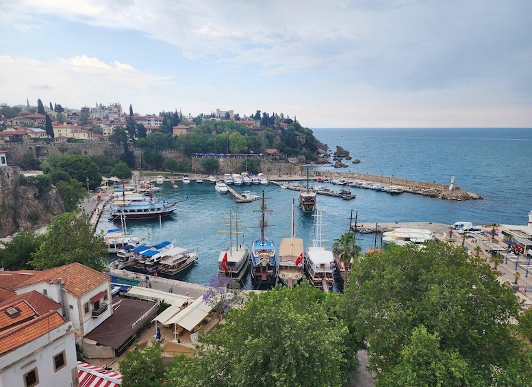 Picture 3 for Activity AmazingWalkingTour inAntalyaOldTown