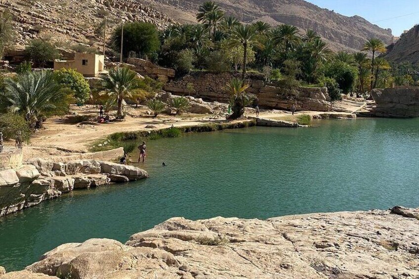 2-Day Private Wadi Shab Tour in Desert Safari