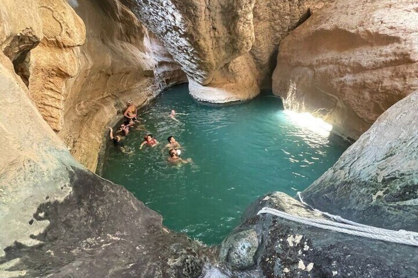 2-Day Private Wadi Shab Tour in Desert Safari