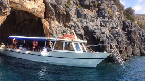 Camerota: veneretki Baia Infreschin tutkimiseen