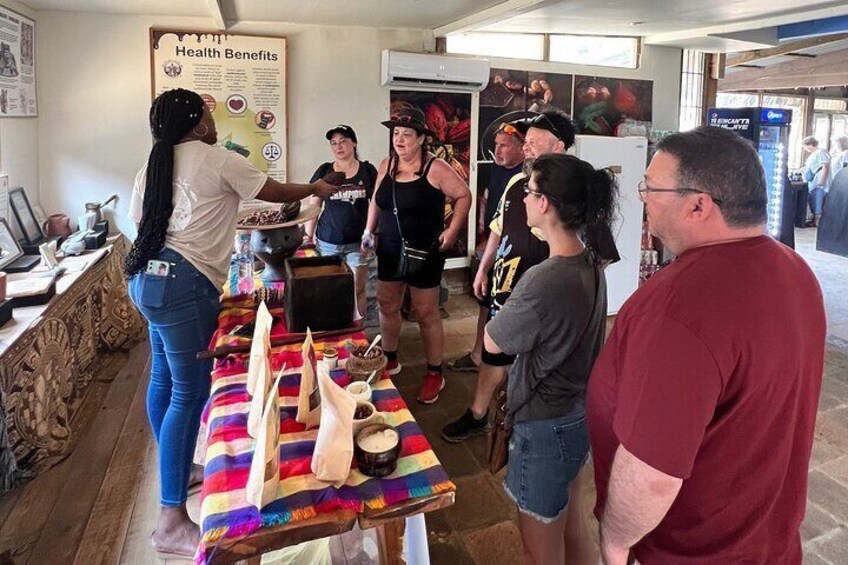 Briefing and samples of honduras chocolate.