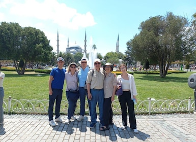 Istanbul: Old City Tour and Pottery Workshop