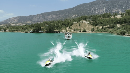 Manavgat : Aqueduc, cascade et lac vert excursion