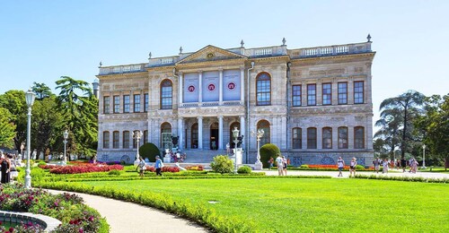 Istanbul: Dolmabahce Palace and Harem Fast-Track & Audio