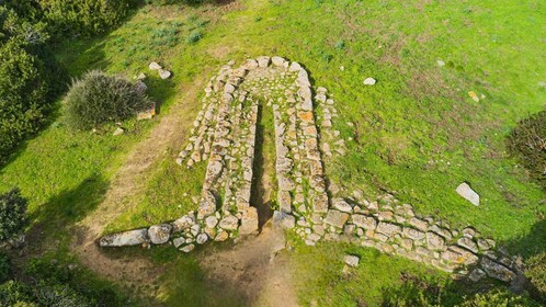 Santa Teresa Gallura: entrada a la Torre Lu Brandali y Longosardo