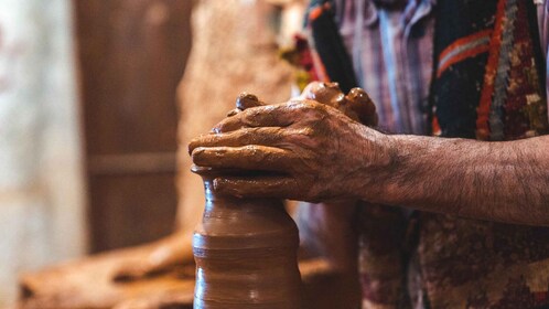 Pottery Class: 3-Hours of Workshop with Transfer