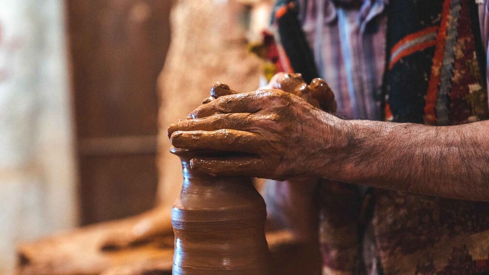 Avanos Artistry: 2-Hour Pottery Workshop with Pick-up & Drop