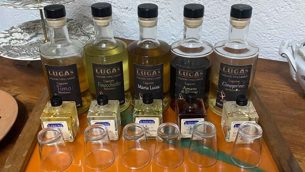 Picture 8 for Activity Laconi: chocolate and typical liqueurs tasting