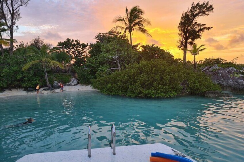 Private Sunset Cruise & Rum Swizzle