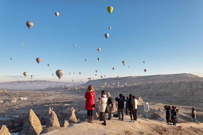 Picture 5 for Activity Sunrise Hot Air Balloon Watching Experience